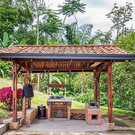 Agradable Cabana Cafetera Con Jacuzzi A 12 Min Del Centro De 페레이라 외부 사진