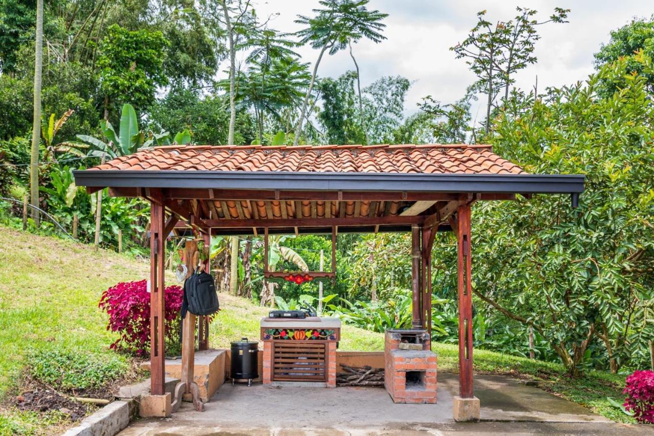 Agradable Cabana Cafetera Con Jacuzzi A 12 Min Del Centro De 페레이라 외부 사진